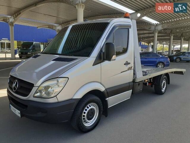Серый Мерседес Sprinter, объемом двигателя 2.15 л и пробегом 412 тыс. км за 14500 $, фото 4 на Automoto.ua