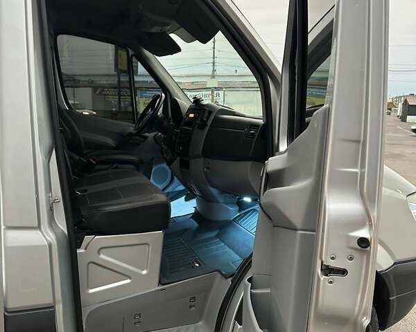 Серый Мерседес Sprinter, объемом двигателя 2.14 л и пробегом 344 тыс. км за 16500 $, фото 20 на Automoto.ua
