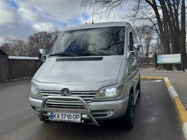 Серый Мерседес Sprinter, объемом двигателя 2.15 л и пробегом 60 тыс. км за 7999 $, фото 1 на Automoto.ua