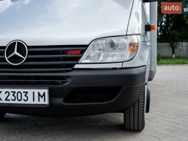 Сірий Мерседес Sprinter, об'ємом двигуна 2.7 л та пробігом 320 тис. км за 15550 $, фото 5 на Automoto.ua