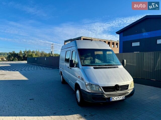 Серый Мерседес Sprinter, объемом двигателя 2.2 л и пробегом 372 тыс. км за 5900 $, фото 1 на Automoto.ua