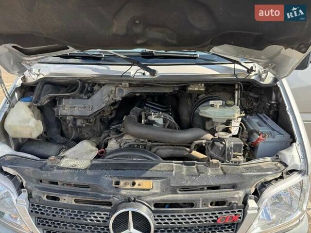 Серый Мерседес Sprinter, объемом двигателя 2.1 л и пробегом 436 тыс. км за 11750 $, фото 14 на Automoto.ua