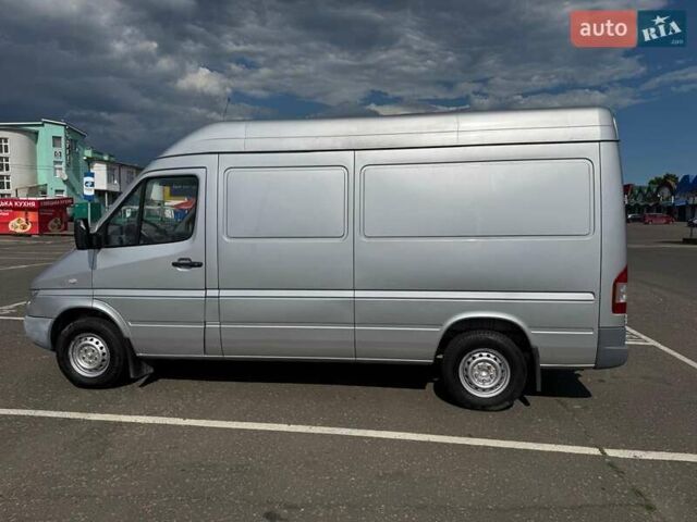 Серый Мерседес Sprinter, объемом двигателя 2.1 л и пробегом 436 тыс. км за 11750 $, фото 1 на Automoto.ua