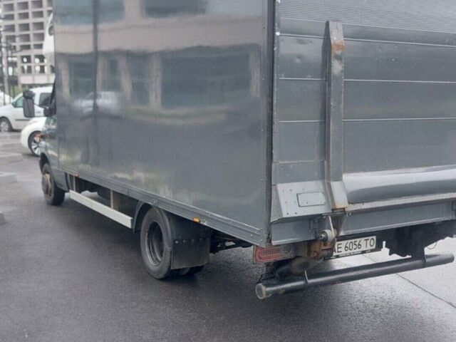 Серый Мерседес Sprinter, объемом двигателя 2.7 л и пробегом 454 тыс. км за 12999 $, фото 4 на Automoto.ua