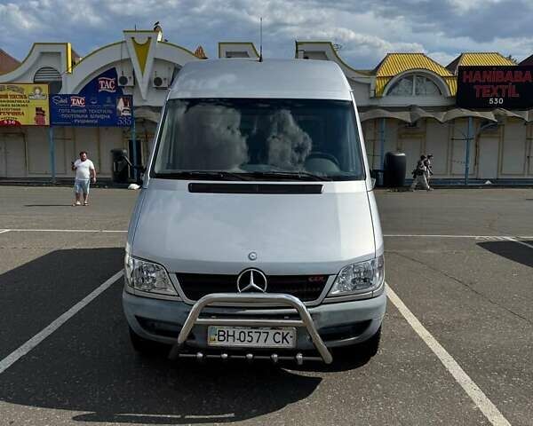 Серый Мерседес Sprinter, объемом двигателя 2.1 л и пробегом 436 тыс. км за 11750 $, фото 15 на Automoto.ua