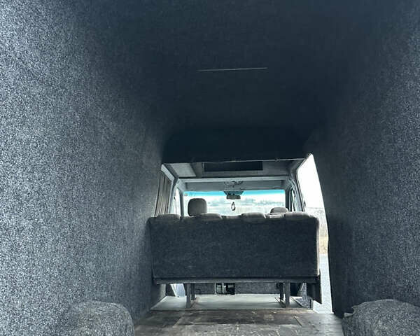 Сірий Мерседес Sprinter, об'ємом двигуна 2.15 л та пробігом 760 тис. км за 8900 $, фото 20 на Automoto.ua