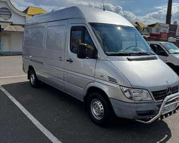 Серый Мерседес Sprinter, объемом двигателя 2.1 л и пробегом 436 тыс. км за 11750 $, фото 5 на Automoto.ua