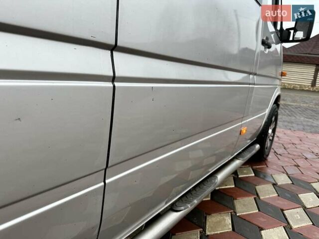 Серый Мерседес Sprinter, объемом двигателя 2.2 л и пробегом 700 тыс. км за 7900 $, фото 14 на Automoto.ua