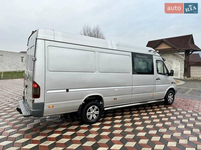 Серый Мерседес Sprinter, объемом двигателя 2.2 л и пробегом 700 тыс. км за 7900 $, фото 6 на Automoto.ua