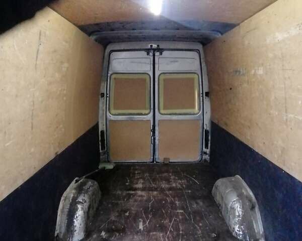 Серый Мерседес Sprinter, объемом двигателя 2.15 л и пробегом 730 тыс. км за 8800 $, фото 15 на Automoto.ua