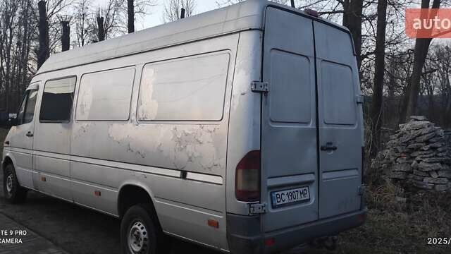 Сірий Мерседес Sprinter, об'ємом двигуна 2.15 л та пробігом 650 тис. км за 8000 $, фото 4 на Automoto.ua