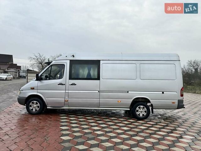 Серый Мерседес Sprinter, объемом двигателя 2.2 л и пробегом 700 тыс. км за 7900 $, фото 11 на Automoto.ua