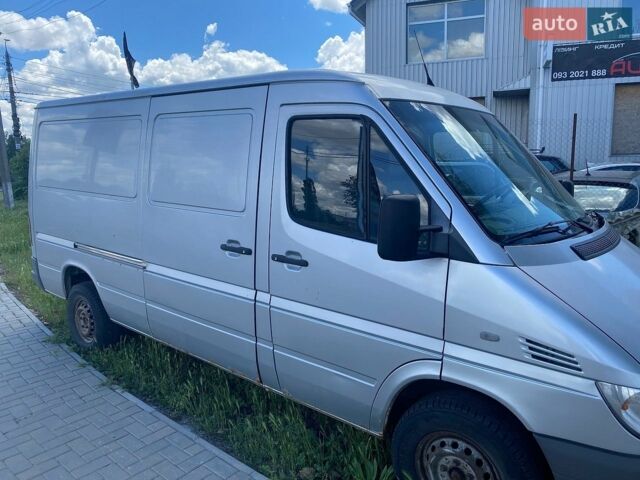 Серый Мерседес Sprinter, объемом двигателя 2.15 л и пробегом 433 тыс. км за 8200 $, фото 6 на Automoto.ua