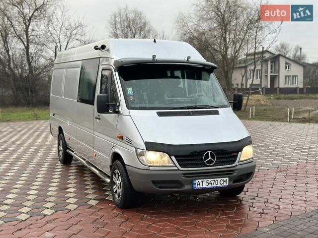 Серый Мерседес Sprinter, объемом двигателя 2.2 л и пробегом 700 тыс. км за 7900 $, фото 1 на Automoto.ua