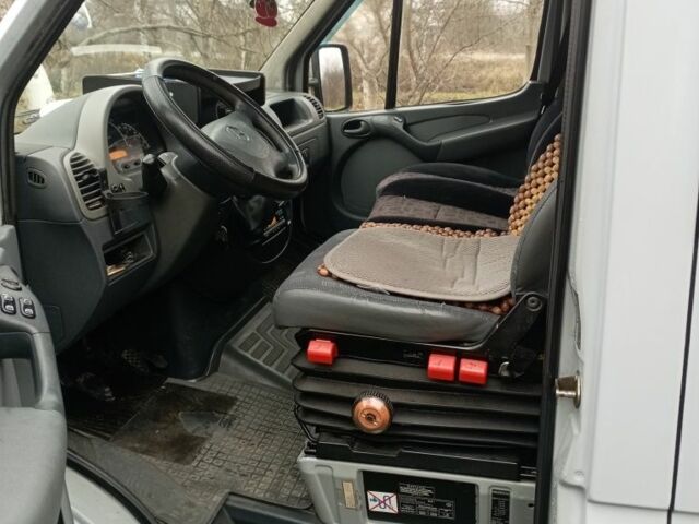 Сірий Мерседес Sprinter, об'ємом двигуна 2.7 л та пробігом 485 тис. км за 6000 $, фото 6 на Automoto.ua