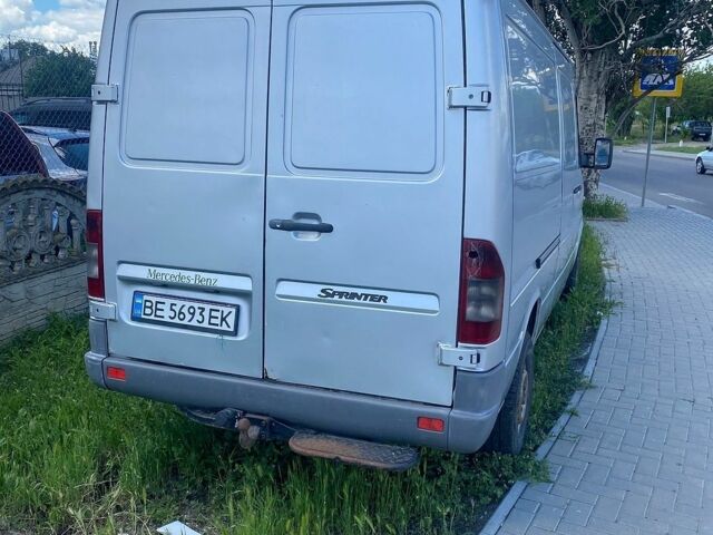 Серый Мерседес Sprinter, объемом двигателя 2.15 л и пробегом 433 тыс. км за 8200 $, фото 8 на Automoto.ua