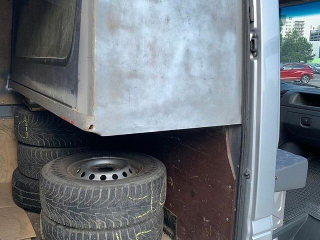 Серый Мерседес Sprinter, объемом двигателя 2.15 л и пробегом 503 тыс. км за 15000 $, фото 8 на Automoto.ua