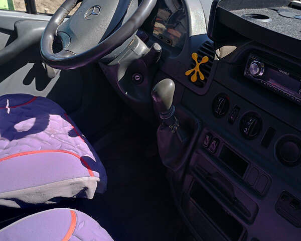 Мерседес Sprinter 2005 у Сокинянах на Automoto.ua Сірий Мерседес Sprinter, об'ємом двигуна 2.2 л та пробігом 1 тис. км за 10000 $, фото 5 на Automoto.ua