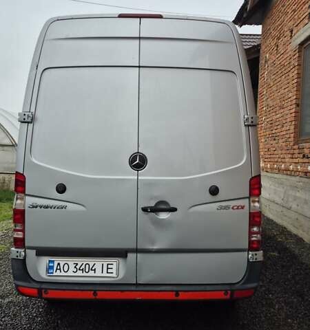 Серый Мерседес Sprinter, объемом двигателя 2.1 л и пробегом 415 тыс. км за 10000 $, фото 5 на Automoto.ua