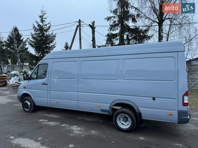 Серый Мерседес Sprinter, объемом двигателя 2.7 л и пробегом 398 тыс. км за 18900 $, фото 1 на Automoto.ua