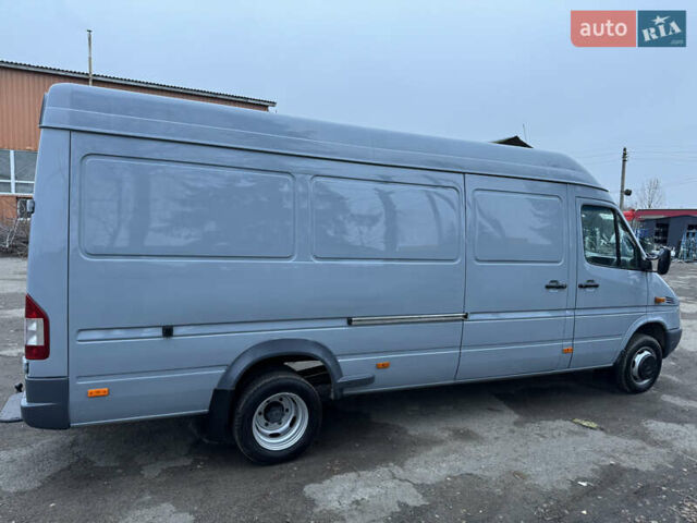 Серый Мерседес Sprinter, объемом двигателя 2.7 л и пробегом 398 тыс. км за 18900 $, фото 5 на Automoto.ua