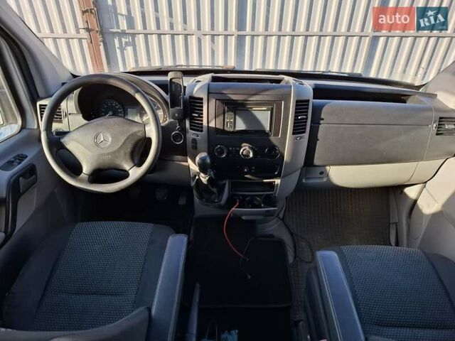 Сірий Мерседес Sprinter, об'ємом двигуна 2.15 л та пробігом 410 тис. км за 9500 $, фото 10 на Automoto.ua