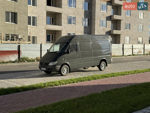 Серый Мерседес Sprinter, объемом двигателя 2.2 л и пробегом 400 тыс. км за 9800 $, фото 11 на Automoto.ua