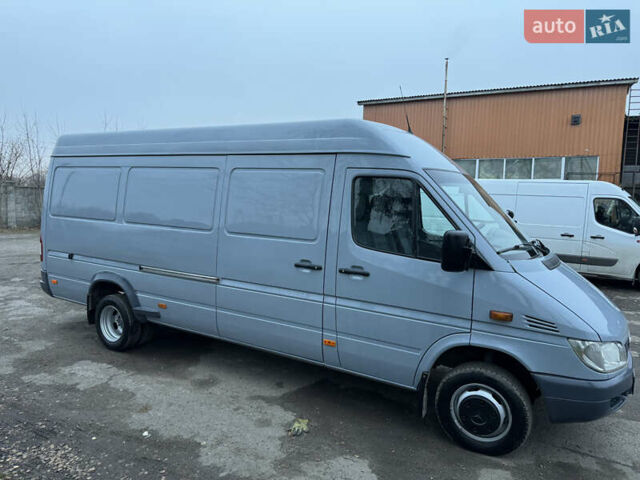 Серый Мерседес Sprinter, объемом двигателя 2.7 л и пробегом 398 тыс. км за 18900 $, фото 4 на Automoto.ua