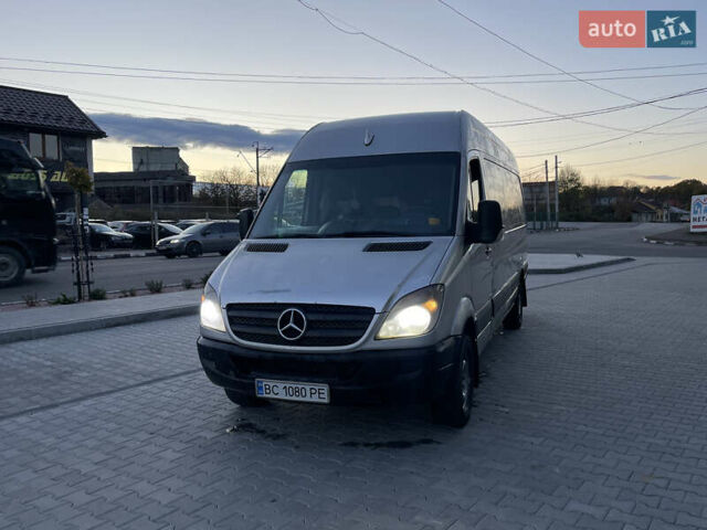 Серый Мерседес Sprinter, объемом двигателя 3 л и пробегом 500 тыс. км за 12000 $, фото 4 на Automoto.ua