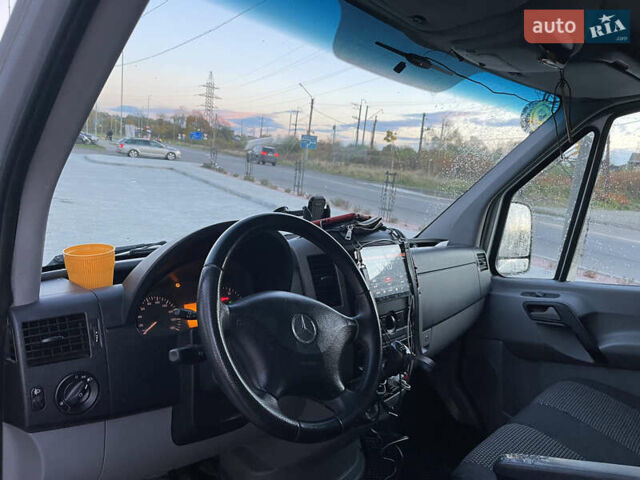 Серый Мерседес Sprinter, объемом двигателя 3 л и пробегом 500 тыс. км за 12000 $, фото 12 на Automoto.ua