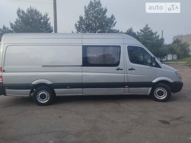 Серый Мерседес Sprinter, объемом двигателя 2.1 л и пробегом 610 тыс. км за 13000 $, фото 6 на Automoto.ua