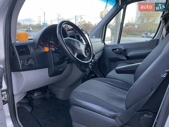 Серый Мерседес Sprinter, объемом двигателя 3 л и пробегом 500 тыс. км за 12000 $, фото 14 на Automoto.ua