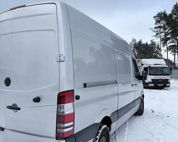 Сірий Мерседес Sprinter, об'ємом двигуна 2.15 л та пробігом 520 тис. км за 11800 $, фото 23 на Automoto.ua