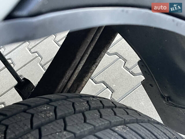 Серый Мерседес Sprinter, объемом двигателя 3 л и пробегом 500 тыс. км за 12000 $, фото 15 на Automoto.ua