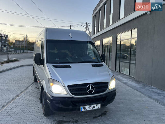 Серый Мерседес Sprinter, объемом двигателя 3 л и пробегом 500 тыс. км за 12000 $, фото 3 на Automoto.ua