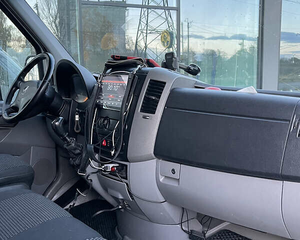 Сірий Мерседес Sprinter, об'ємом двигуна 2.99 л та пробігом 500 тис. км за 12500 $, фото 16 на Automoto.ua