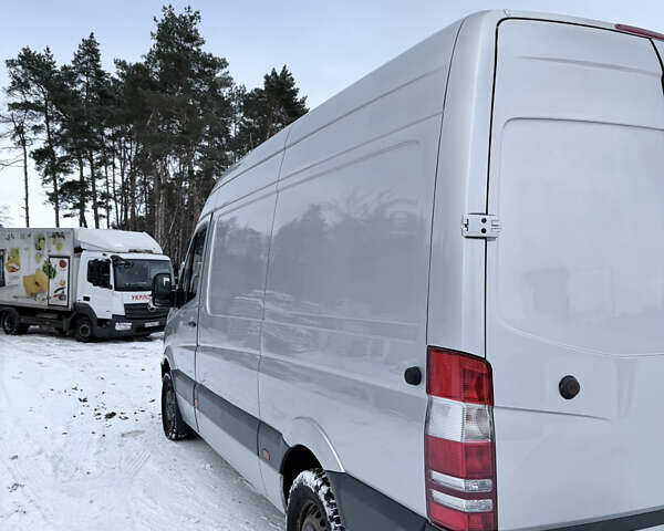 Сірий Мерседес Sprinter, об'ємом двигуна 2.15 л та пробігом 520 тис. км за 11800 $, фото 21 на Automoto.ua