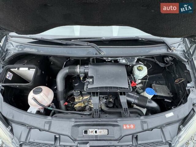 Серый Мерседес Sprinter, объемом двигателя 2.15 л и пробегом 444 тыс. км за 11350 $, фото 20 на Automoto.ua