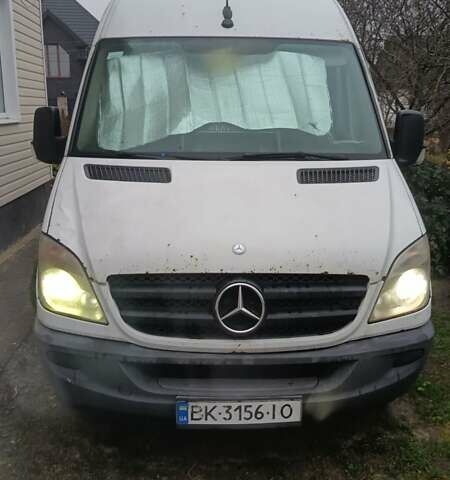 Серый Мерседес Sprinter, объемом двигателя 2.1 л и пробегом 522 тыс. км за 11000 $, фото 2 на Automoto.ua