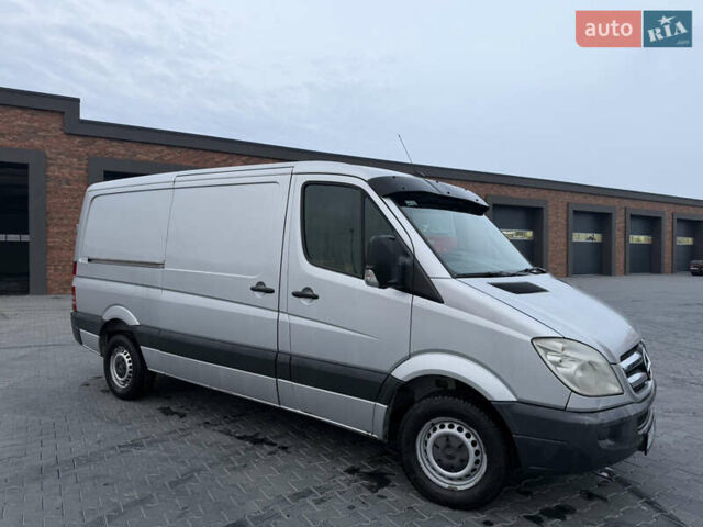 Сірий Мерседес Sprinter, об'ємом двигуна 2.99 л та пробігом 401 тис. км за 13500 $, фото 3 на Automoto.ua