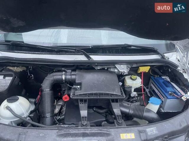 Серый Мерседес Sprinter, объемом двигателя 2.14 л и пробегом 340 тыс. км за 20000 $, фото 12 на Automoto.ua