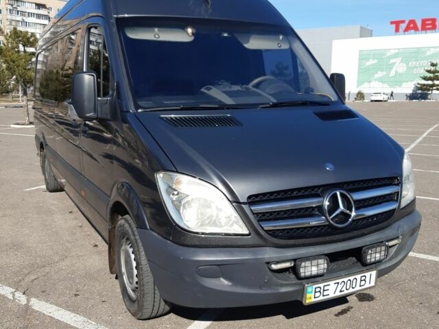 Серый Мерседес Sprinter, объемом двигателя 2.14 л и пробегом 208 тыс. км за 18500 $, фото 5 на Automoto.ua