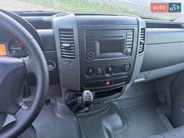 Мерседес Sprinter 2011 у Чернівцях на Automoto.ua Сірий Мерседес Sprinter, об'ємом двигуна 3 л та пробігом 460 тис. км за 17900 $, фото 22 на Automoto.ua