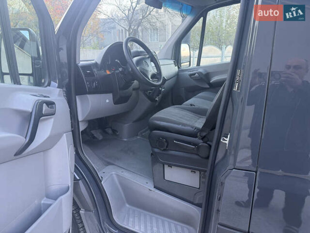 Мерседес Sprinter 2011 у Чернівцях на Automoto.ua Сірий Мерседес Sprinter, об'ємом двигуна 3 л та пробігом 460 тис. км за 17900 $, фото 6 на Automoto.ua
