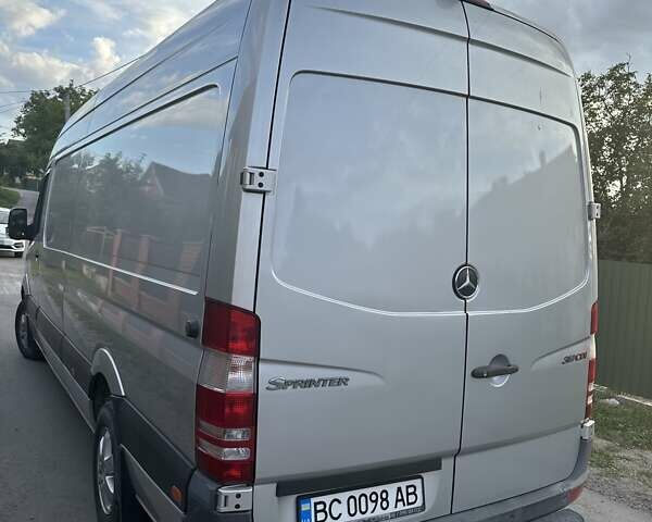 Сірий Мерседес Sprinter, об'ємом двигуна 3 л та пробігом 400 тис. км за 19600 $, фото 8 на Automoto.ua