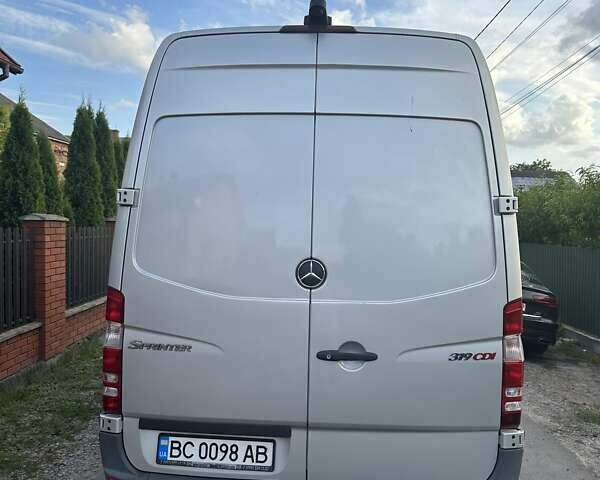 Сірий Мерседес Sprinter, об'ємом двигуна 3 л та пробігом 400 тис. км за 19600 $, фото 9 на Automoto.ua