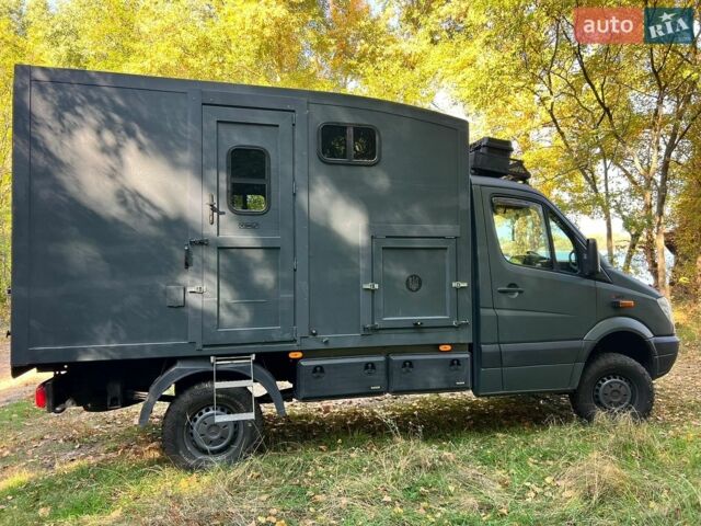 Серый Мерседес Sprinter, объемом двигателя 2.14 л и пробегом 150 тыс. км за 48000 $, фото 4 на Automoto.ua