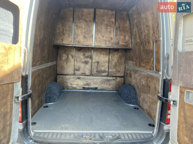 Серый Мерседес Sprinter, объемом двигателя 2.99 л и пробегом 845 тыс. км за 16999 $, фото 14 на Automoto.ua