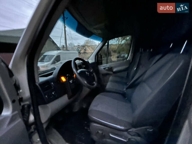 Серый Мерседес Sprinter, объемом двигателя 2.14 л и пробегом 375 тыс. км за 17000 $, фото 1 на Automoto.ua