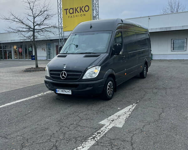 Серый Мерседес Sprinter, объемом двигателя 0 л и пробегом 4 тыс. км за 10800 $, фото 3 на Automoto.ua